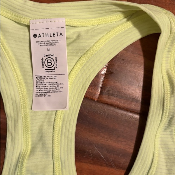 NWT Athleta Momentum Seamless Tank – Light Yellow – Size M neon 0244 - Picture 4 of 5